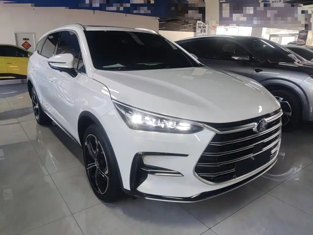 BYD Tang New Energy — миниатюра 4