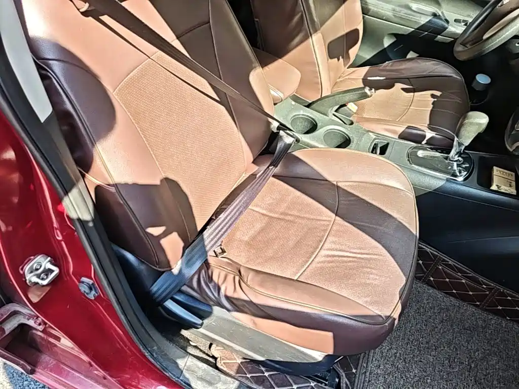 Nissan Tiida — миниатюра 25