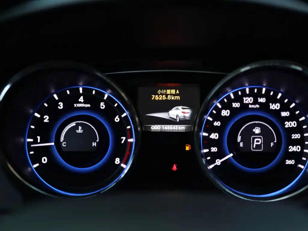 Hyundai Sonata — миниатюра 7