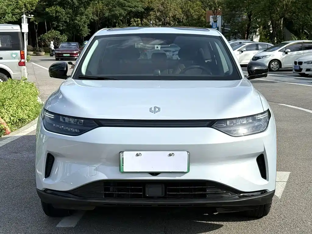 Leapmotor Leapmotor C11 — миниатюра 2