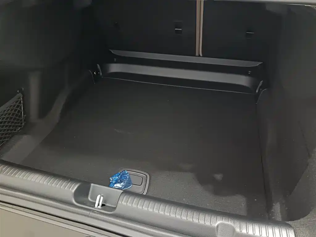 Mercedes-Benz EQE 2025 500 4MATIC