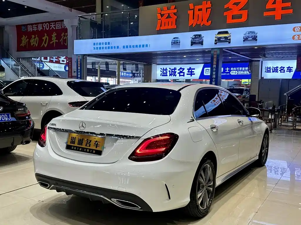 MERCEDES-BENZ C CLASS