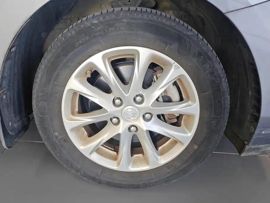 Buick GL6 — миниатюра 6