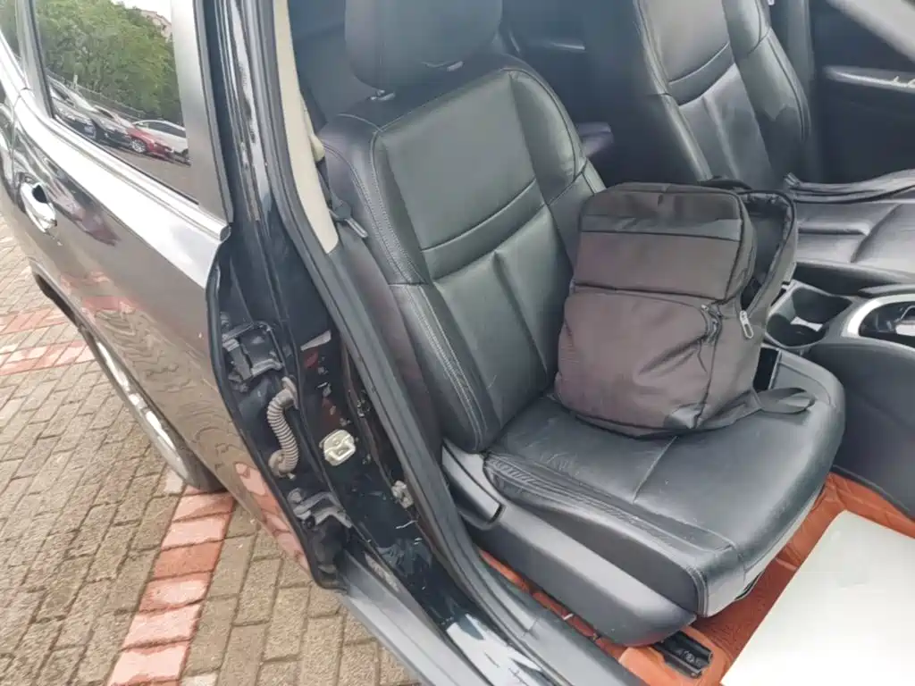 Nissan X-Trail — миниатюра 25