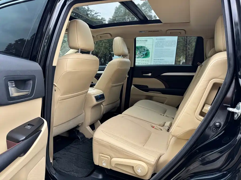Toyota Highlander — миниатюра 11