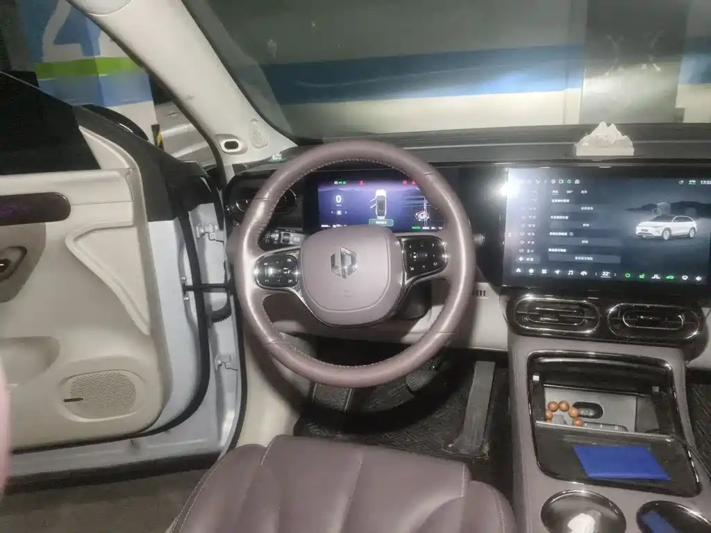 Leapmotor Leapmotor C11 — миниатюра 6