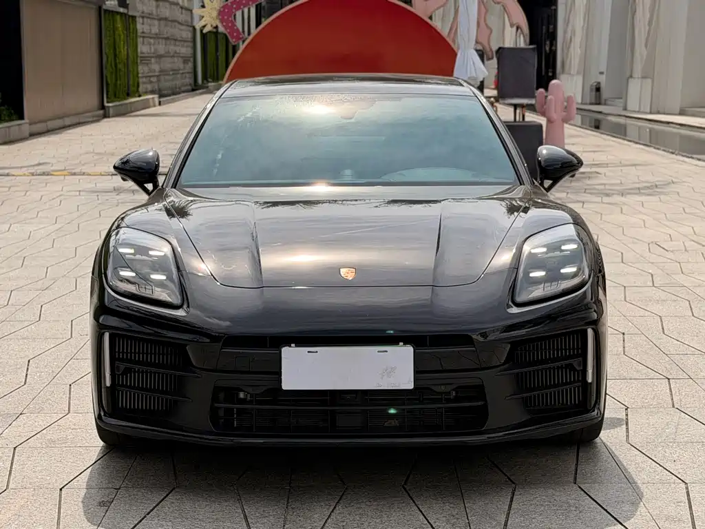 Porsche Panamera — миниатюра 2