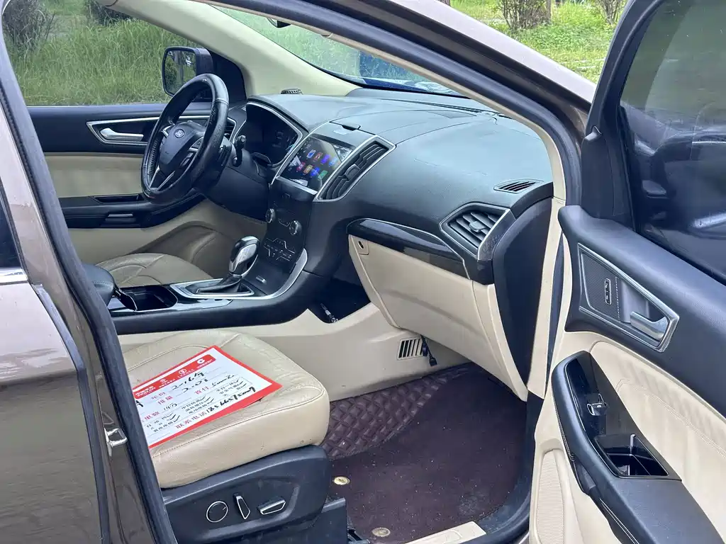 Ford Edge — миниатюра 11