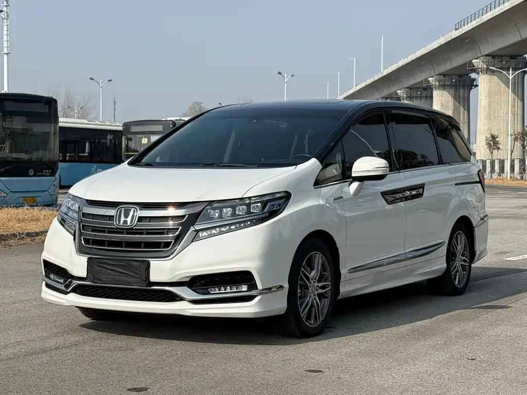 Honda Elysion — миниатюра 3