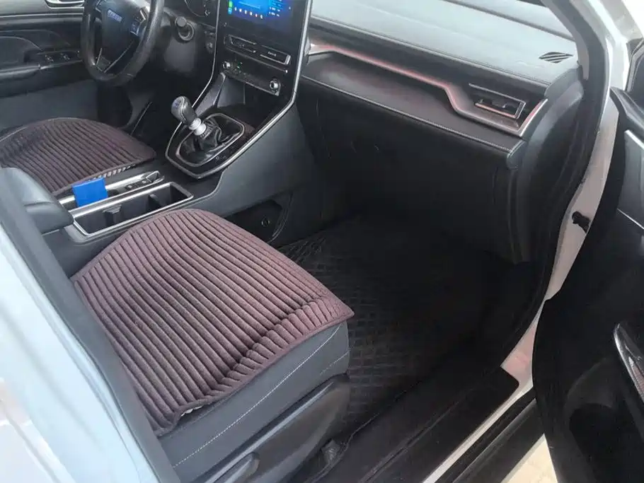 Haval M6 — миниатюра 8
