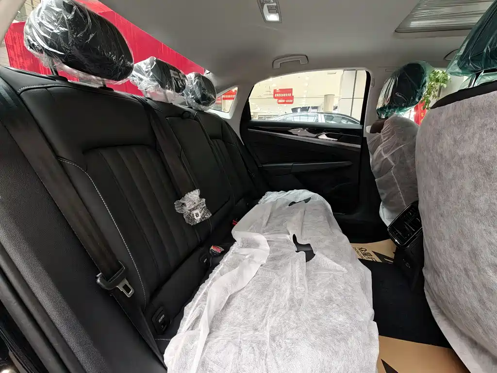 VOLKSWAGEN PASSAT NEW ENERGY