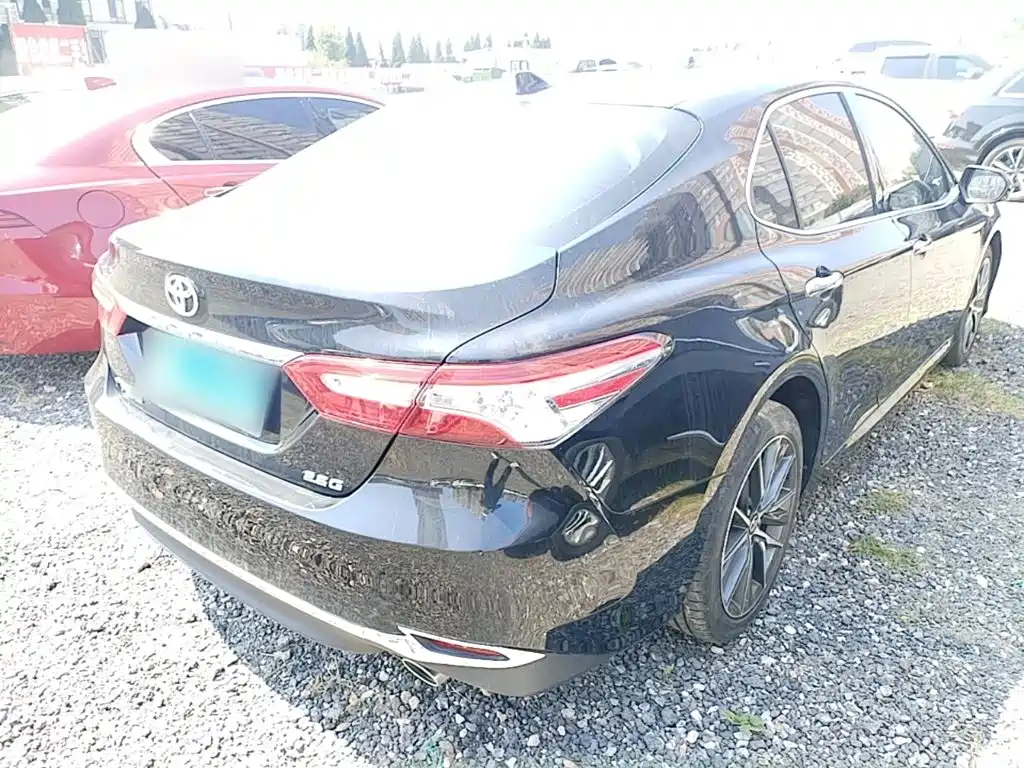 Toyota Camry — миниатюра 7