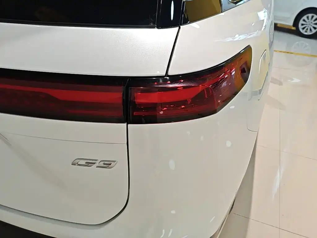 XPeng G9 — миниатюра 8