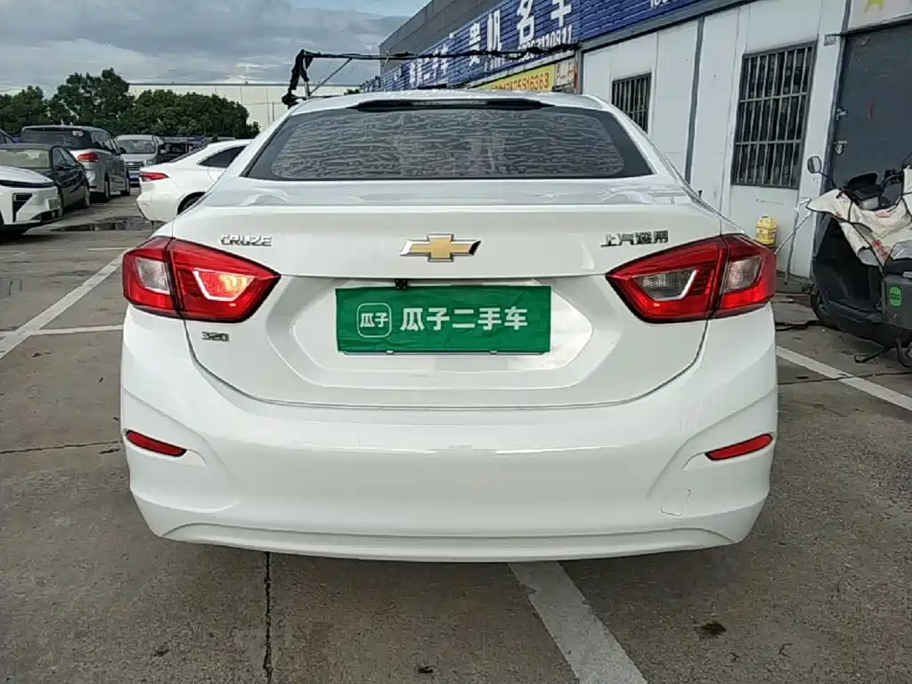 Chevrolet Cruze — миниатюра 6