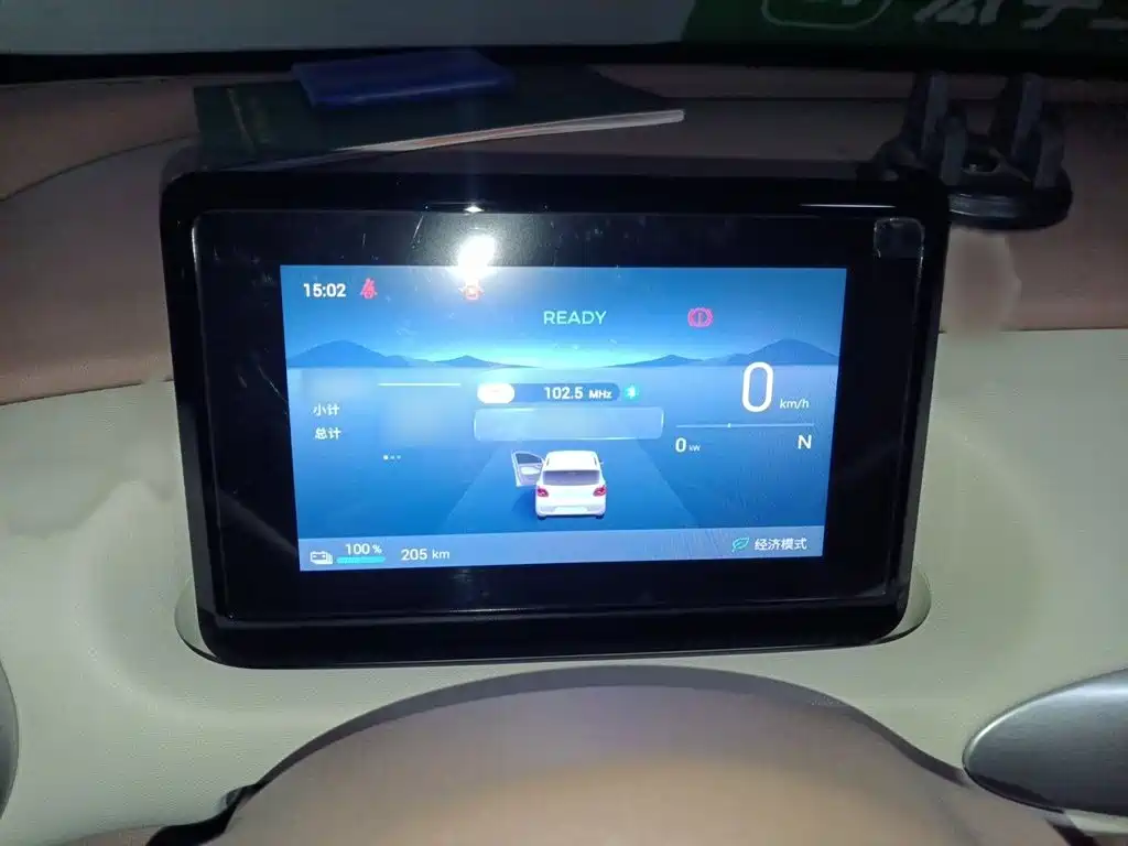 Wuling MINIEV — миниатюра 4