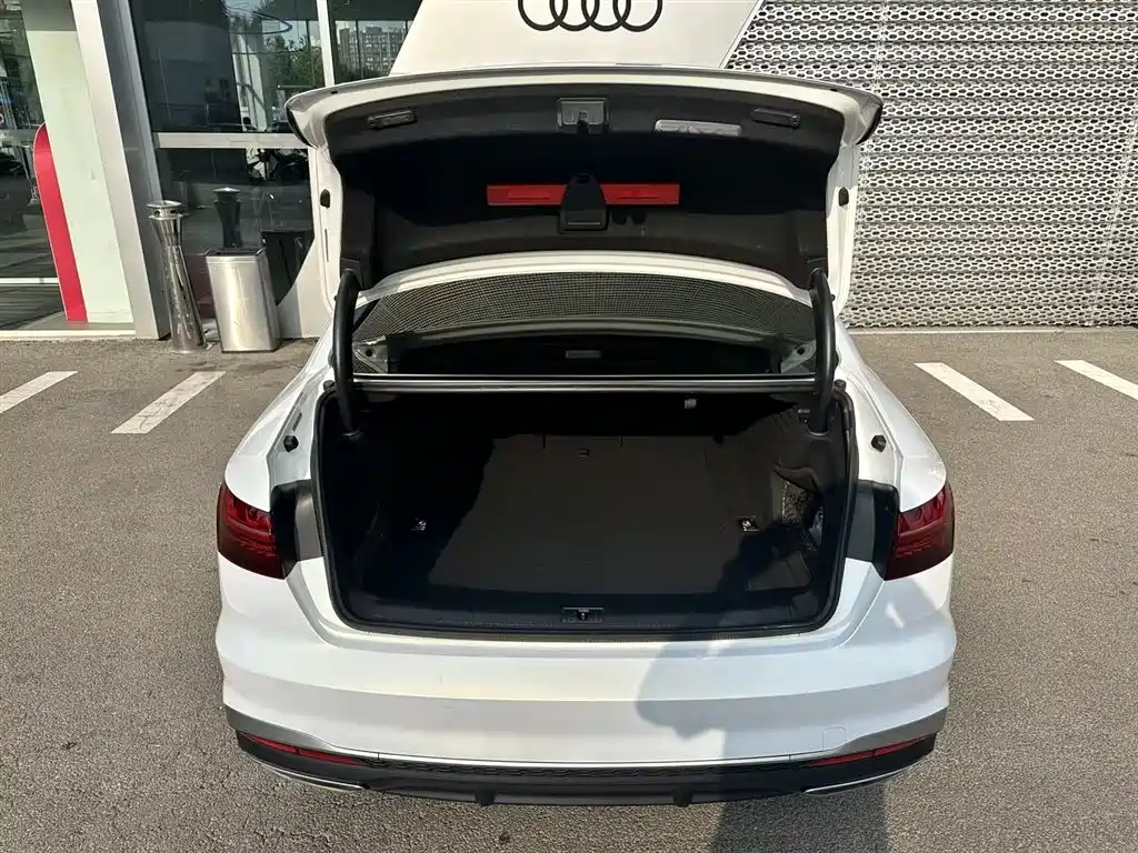 Audi A4L — миниатюра 20