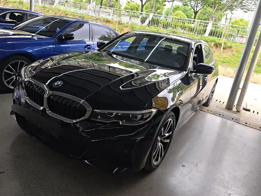 BMW 3 Series 2021