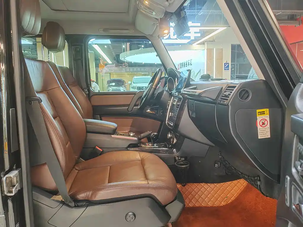 Mercedes-Benz G-Class — миниатюра 16