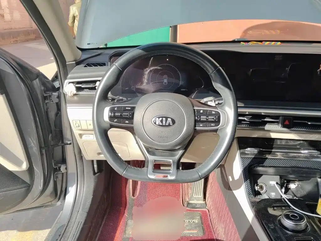 Kia K5 — миниатюра 6