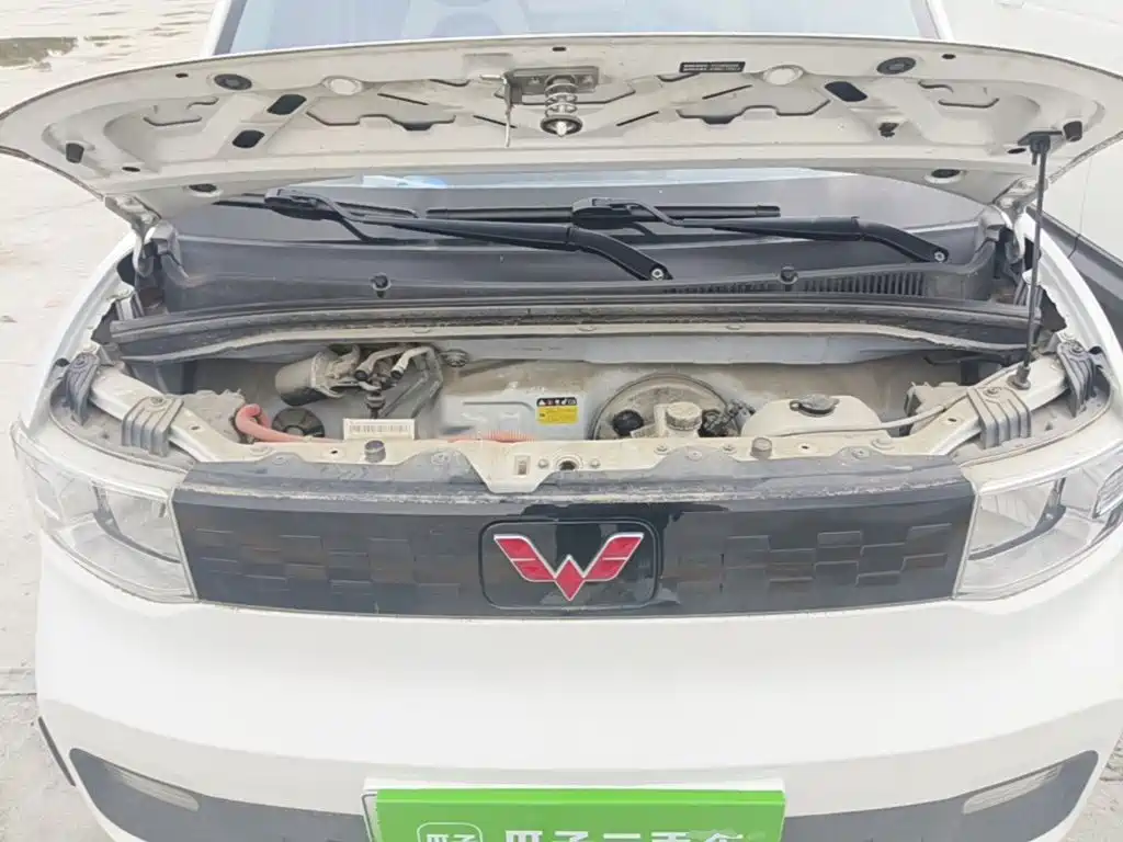 Wuling MINIEV — миниатюра 20