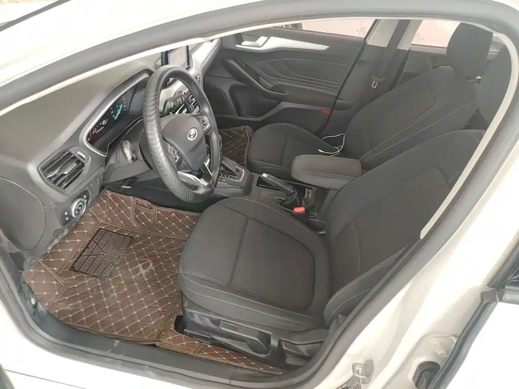 Ford Focus — миниатюра 15