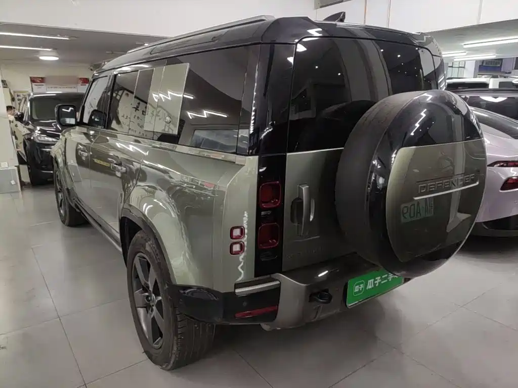 Land Rover Defender — миниатюра 5