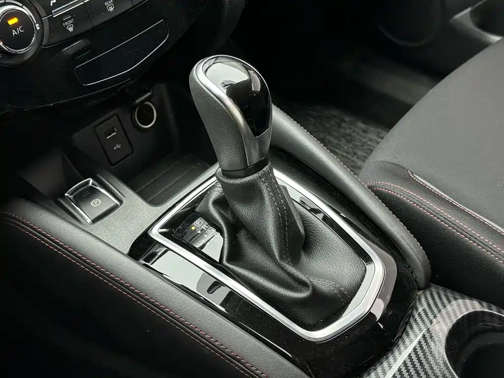 Nissan Qashqai — миниатюра 18