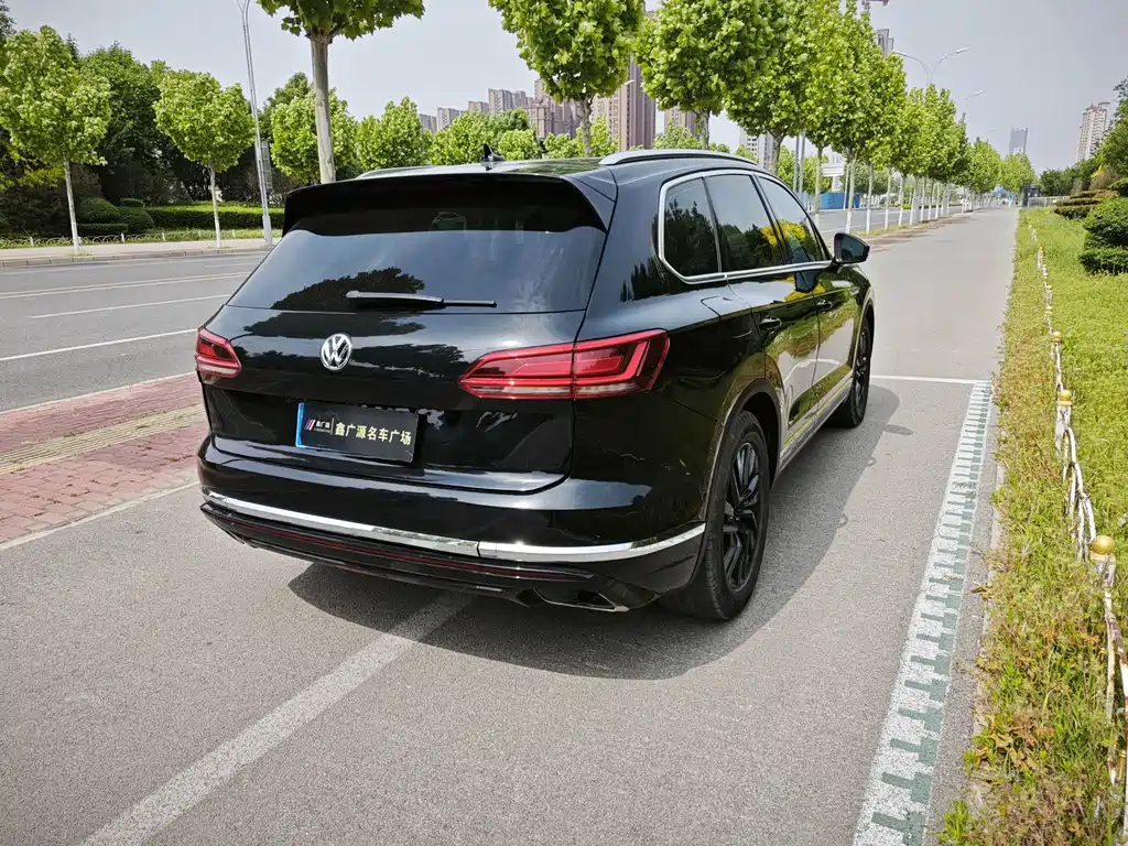 Volkswagen Touareg — миниатюра 7