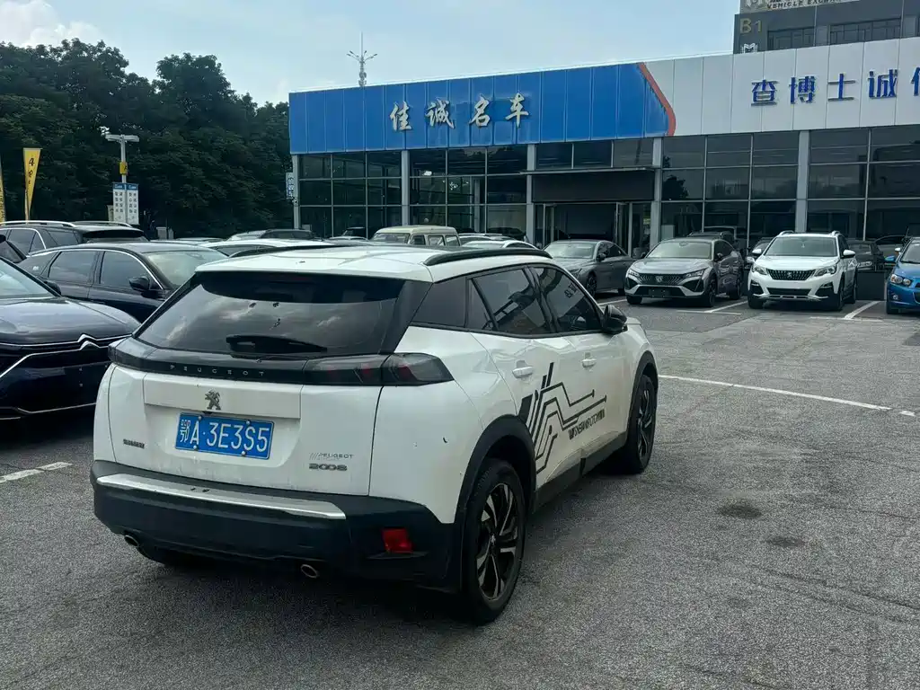 Peugeot 2008 — миниатюра 7