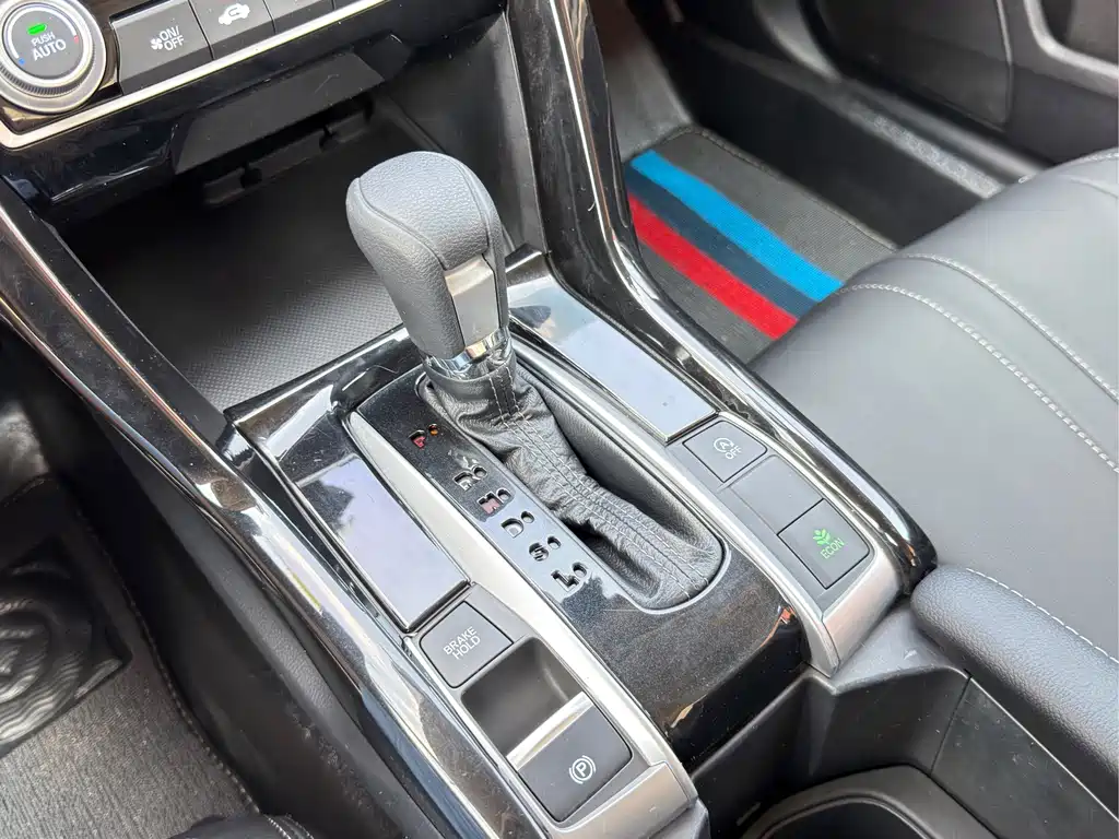 Honda Civic — миниатюра 17