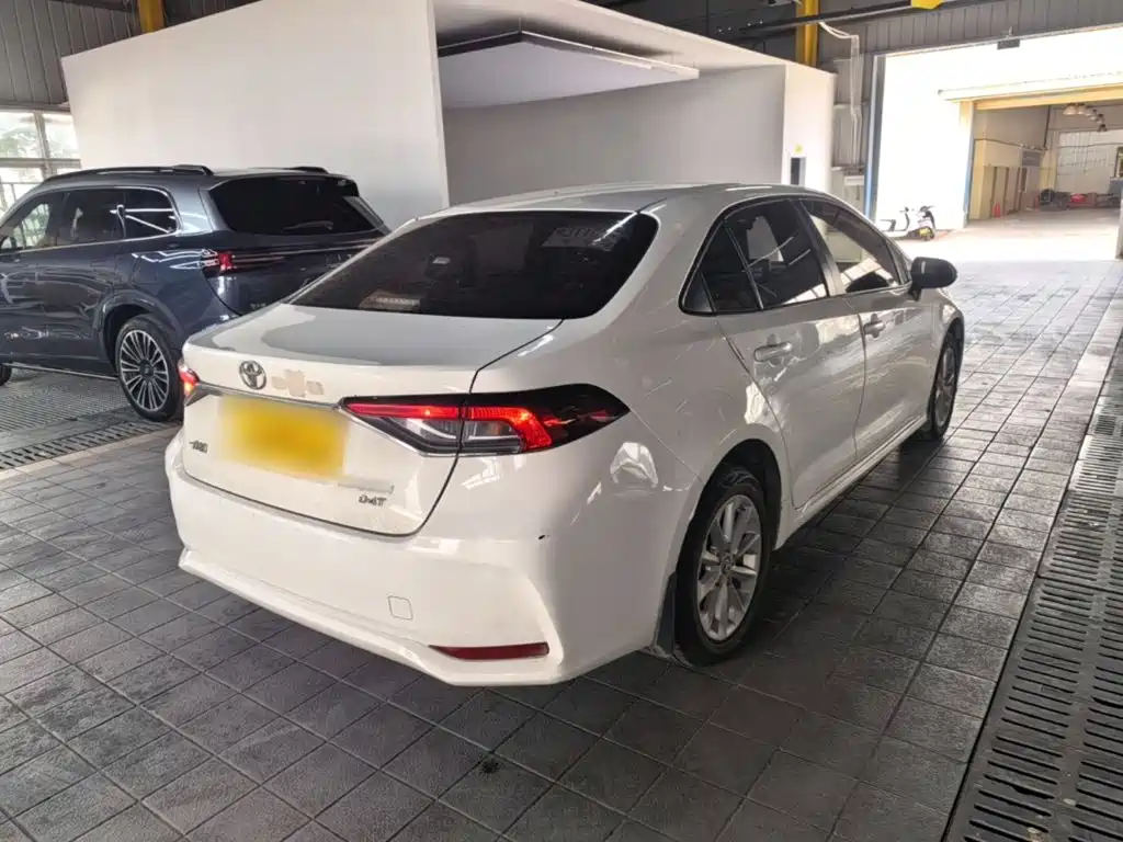 Toyota Corolla — миниатюра 7