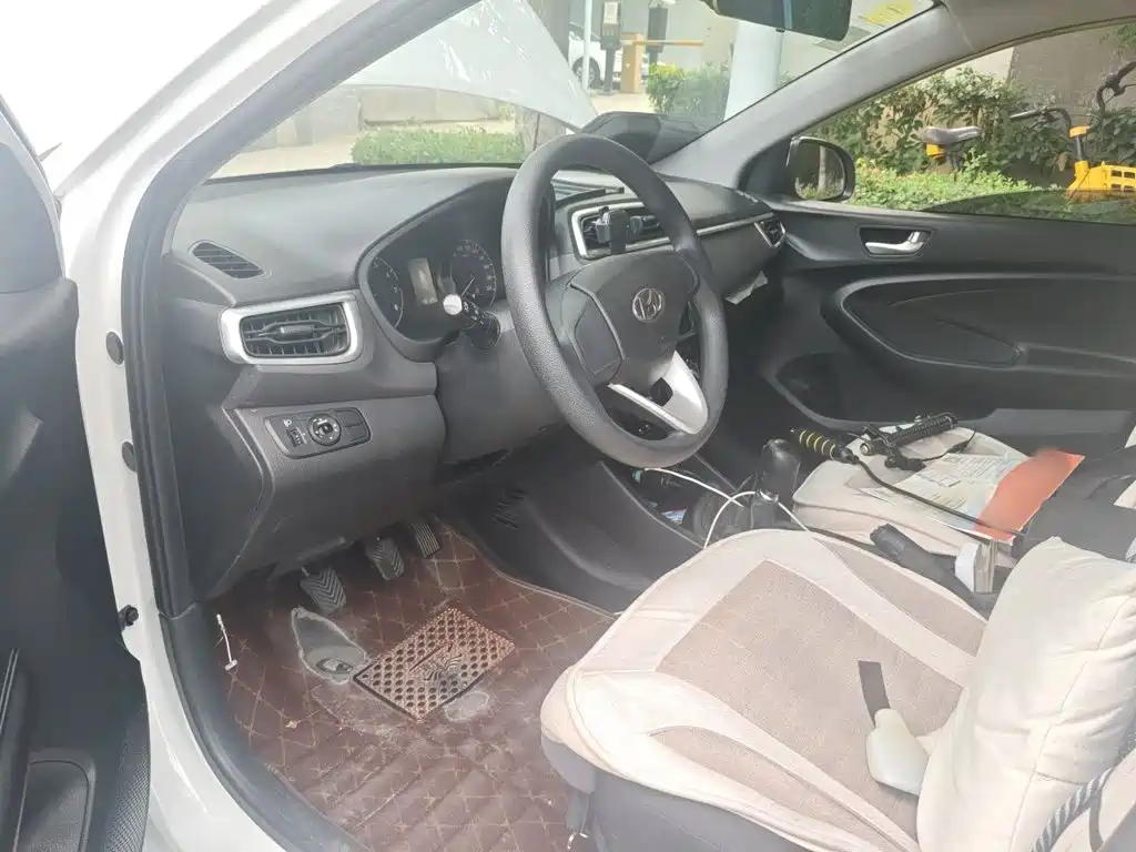 Hyundai Verna — миниатюра 12