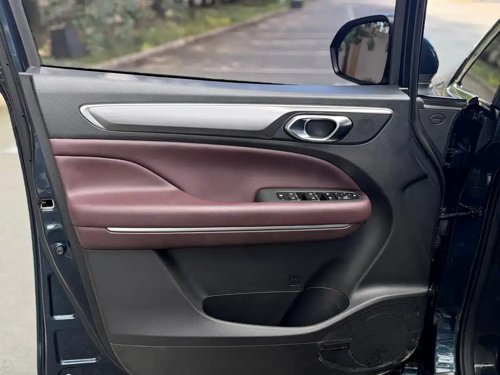 GAC Motor Trumpchi M6 — миниатюра 9