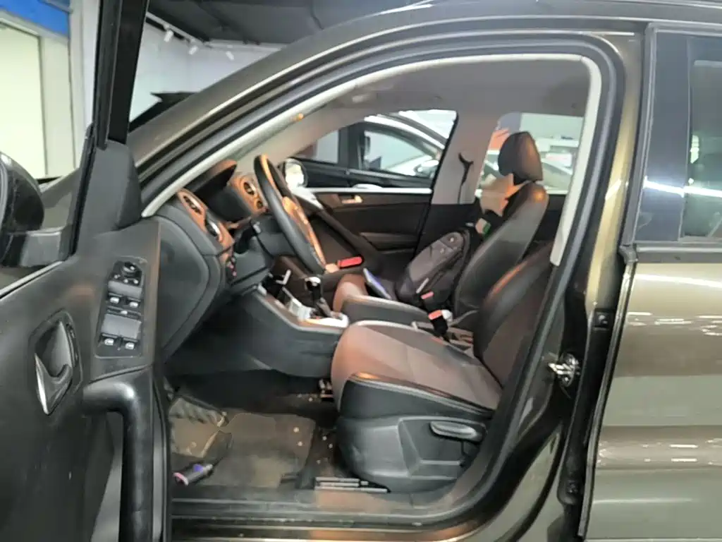 Volkswagen Tiguan — миниатюра 16