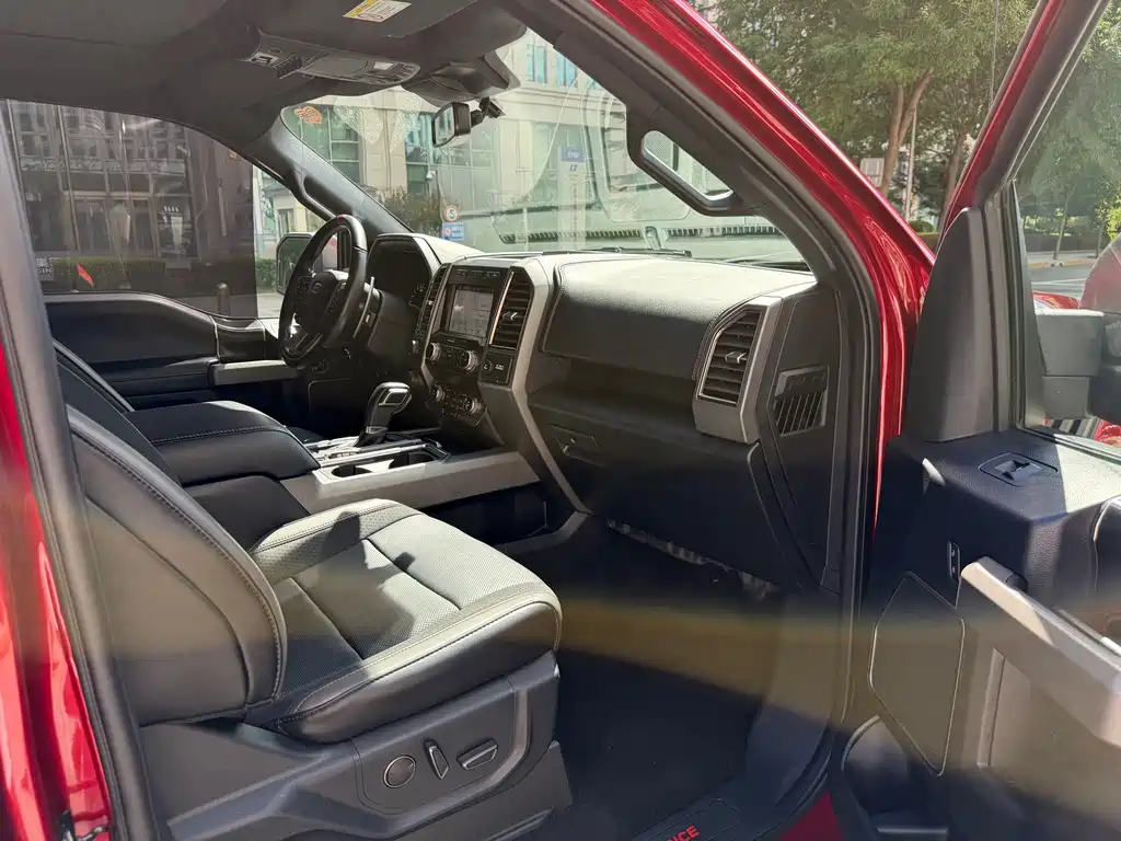 Ford F-150 Raptor — миниатюра 17