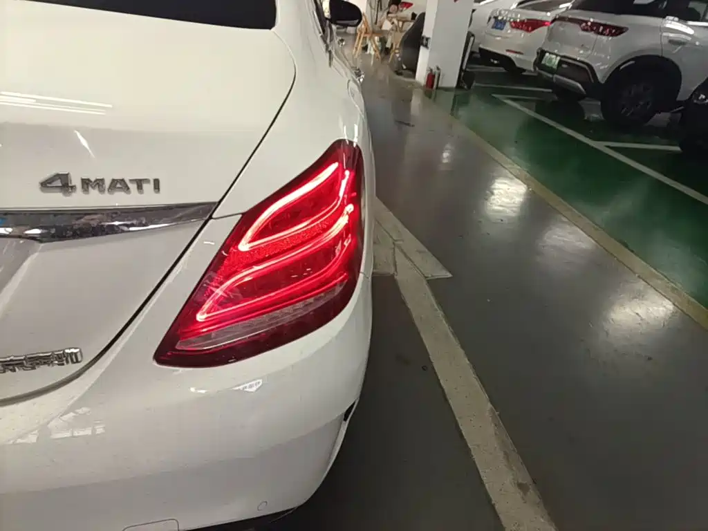 Mercedes-Benz C-Class — миниатюра 8