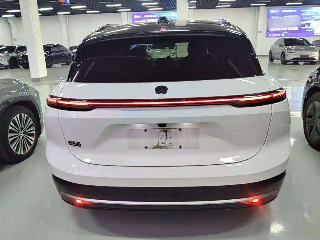 NIO ES6 — миниатюра 6