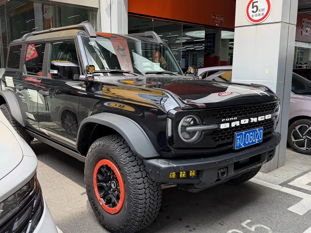 Ford Bronco — миниатюра 3