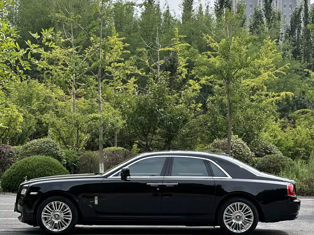 Rolls-Royce Ghost — миниатюра 3