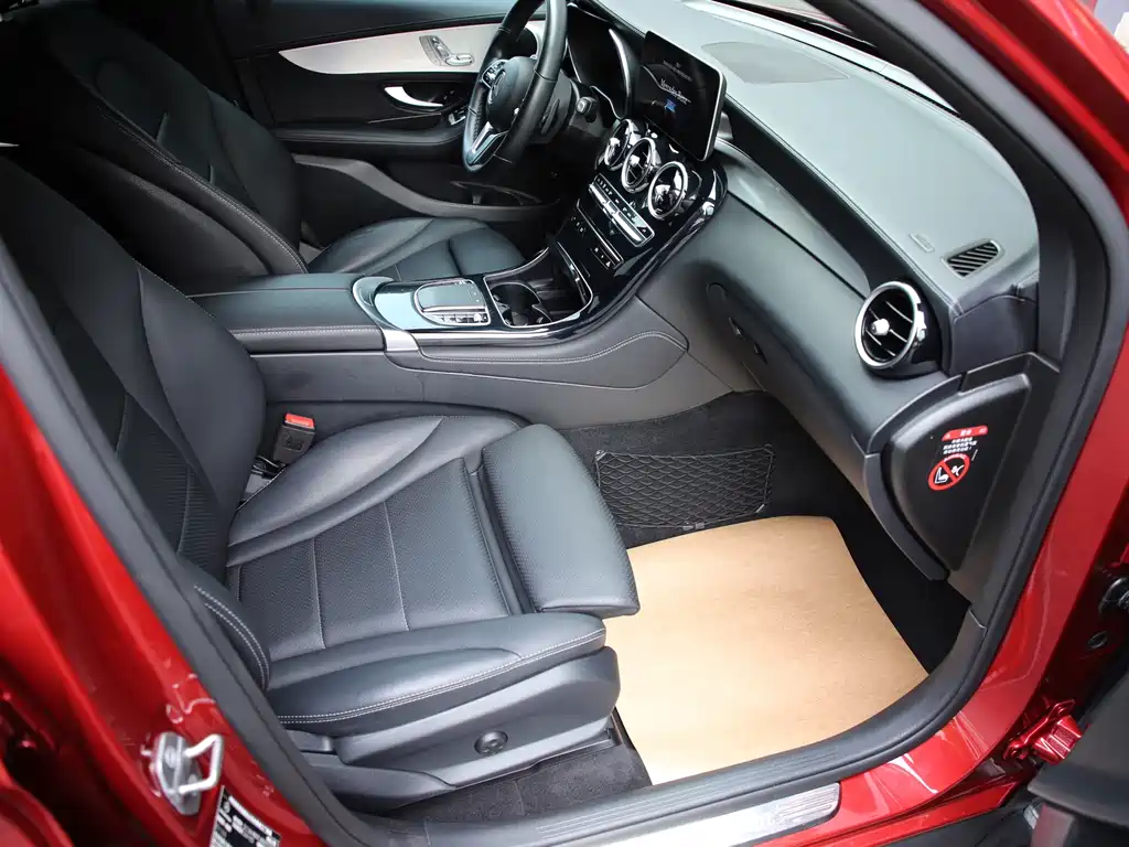 Mercedes-Benz GLC 2020 GLC 260 4MATIC SUV