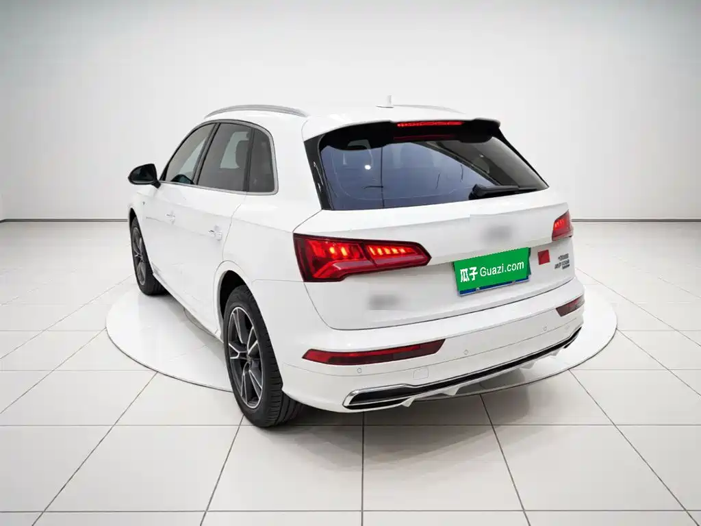 Audi Q5L — миниатюра 5