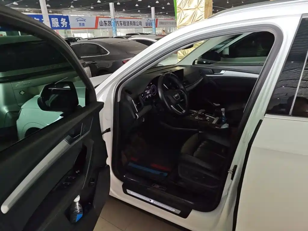 Audi Q5L — миниатюра 18