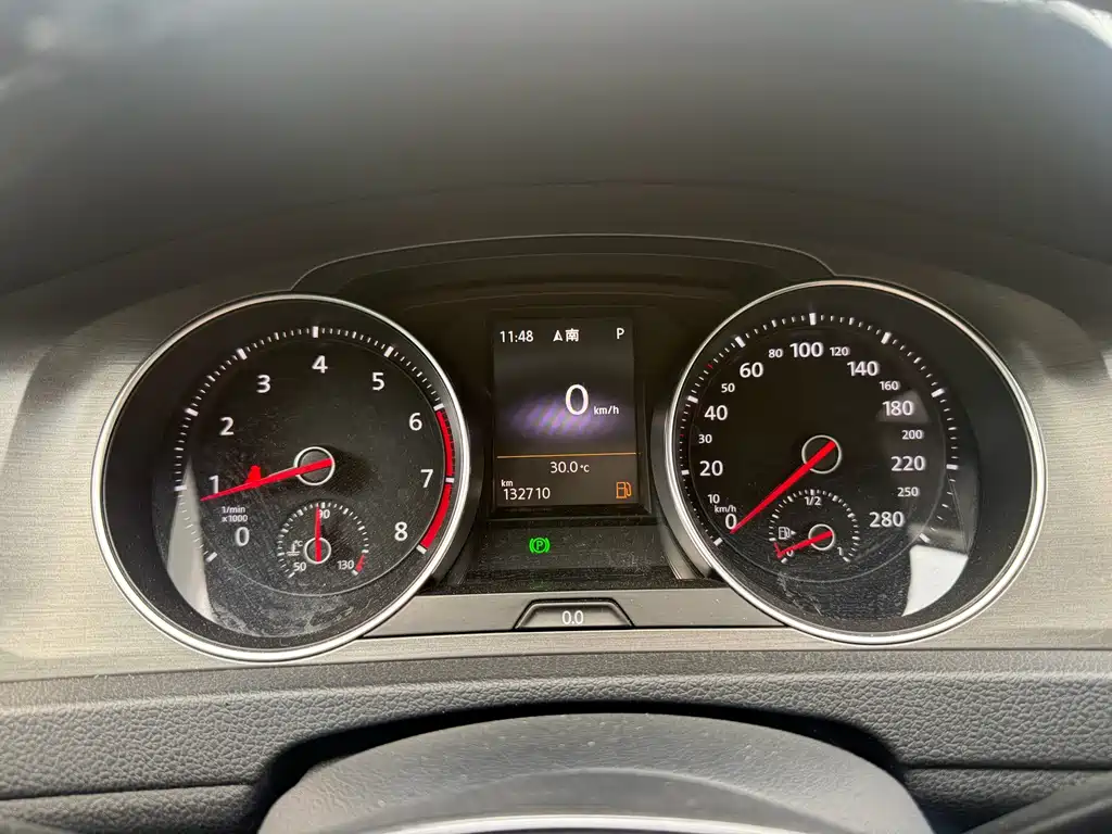 Volkswagen Golf — миниатюра 11