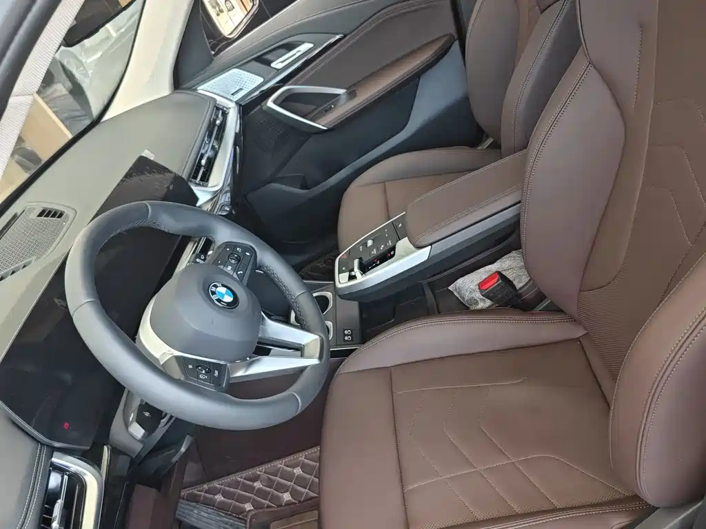 BMW X1 — миниатюра 10
