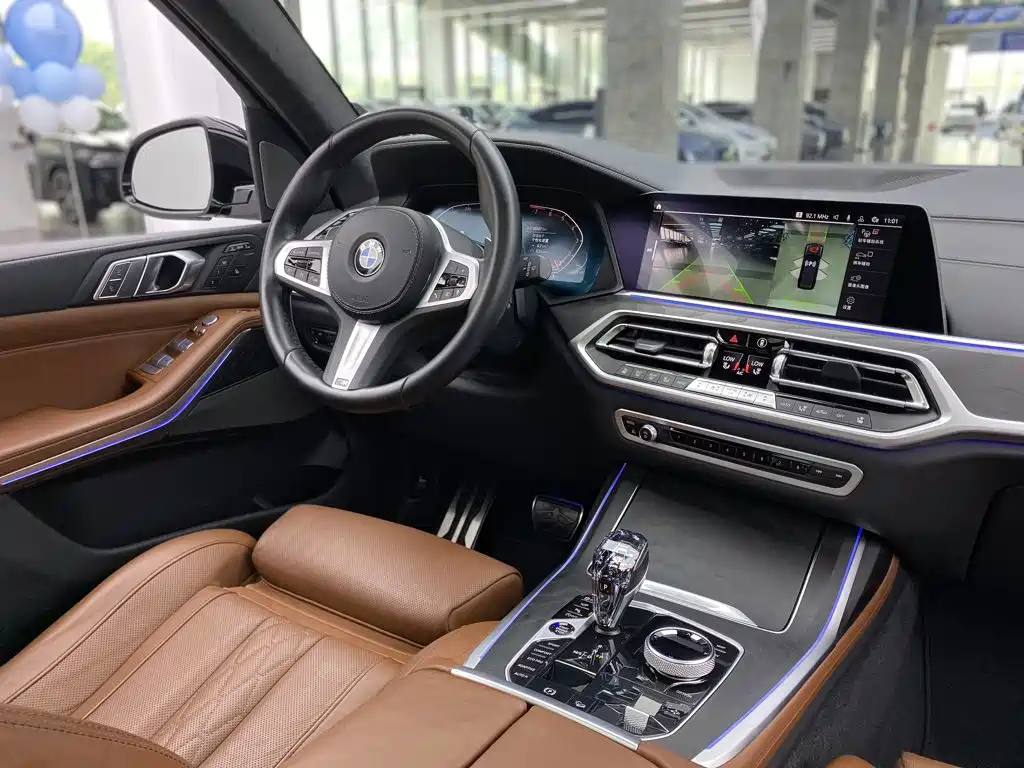 BMW X7 — миниатюра 28