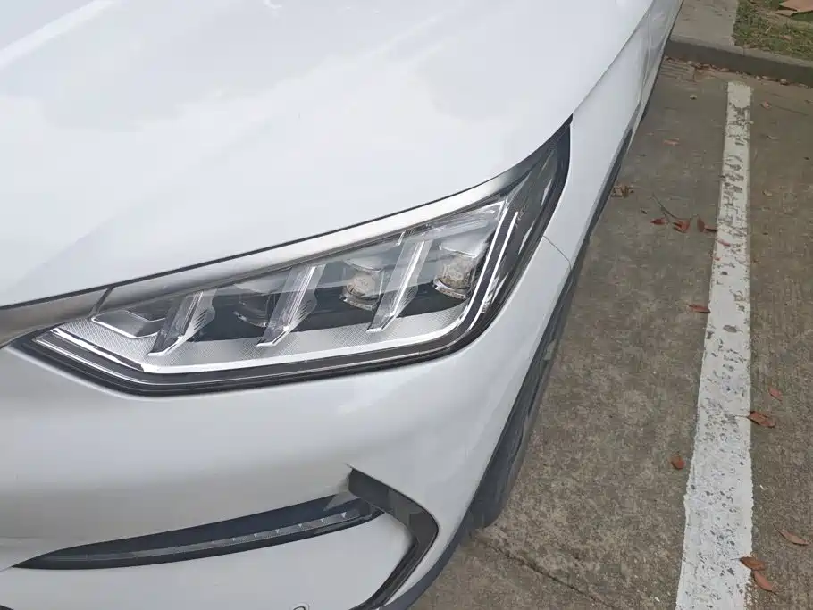 BYD PLUS New Energy — миниатюра 5
