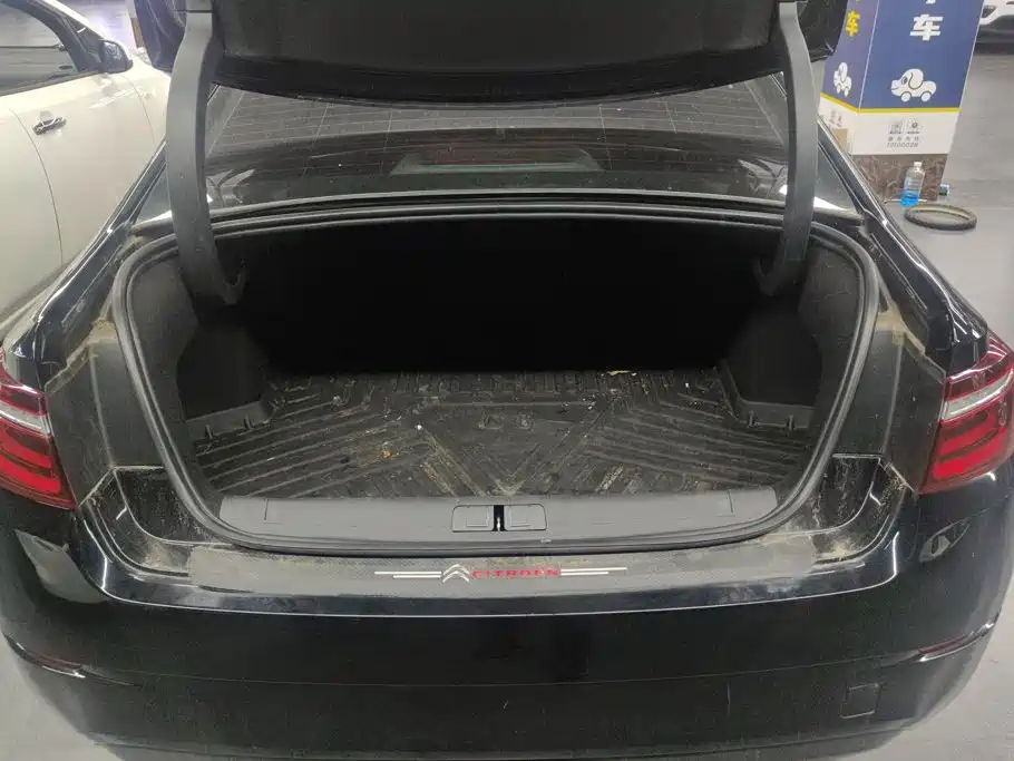 Citroen C6 — миниатюра 4