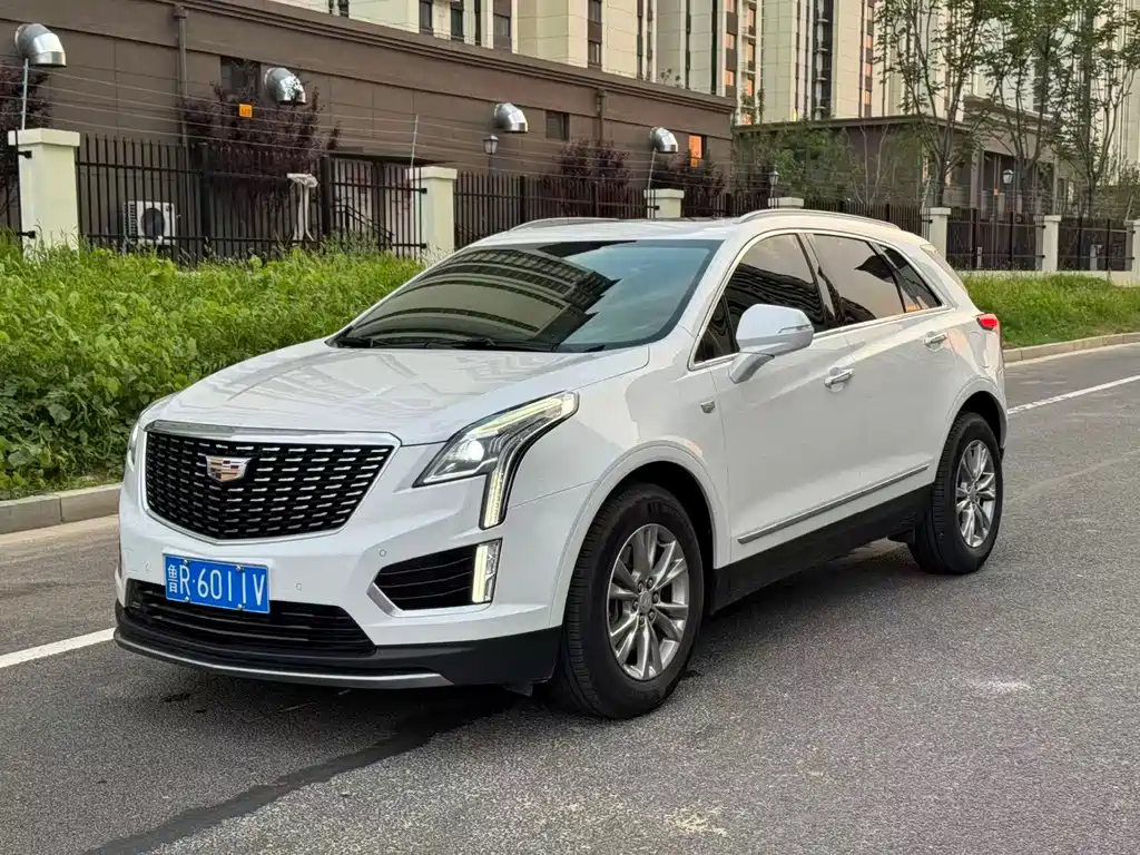 Купить Cadillac XT5