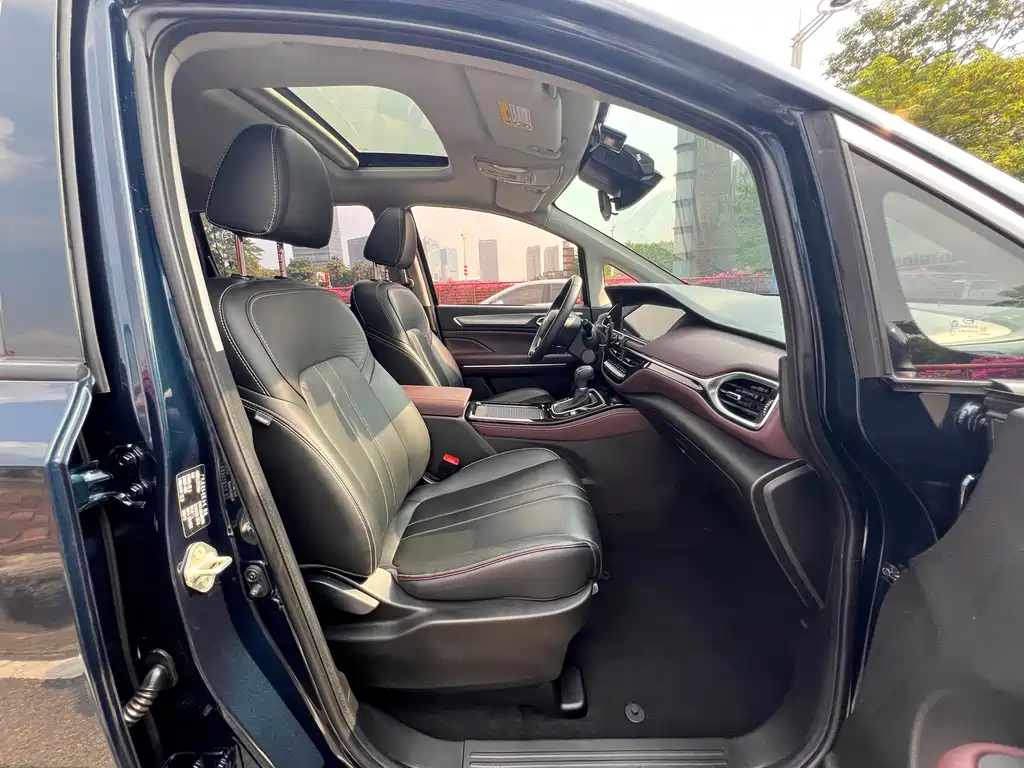 GAC Motor Trumpchi M6 — миниатюра 11