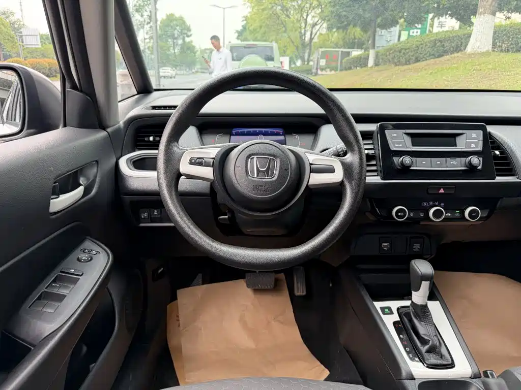 Honda Fit — миниатюра 14